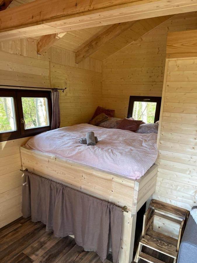 Treehouse Велке Лосіни Екстер'єр фото
