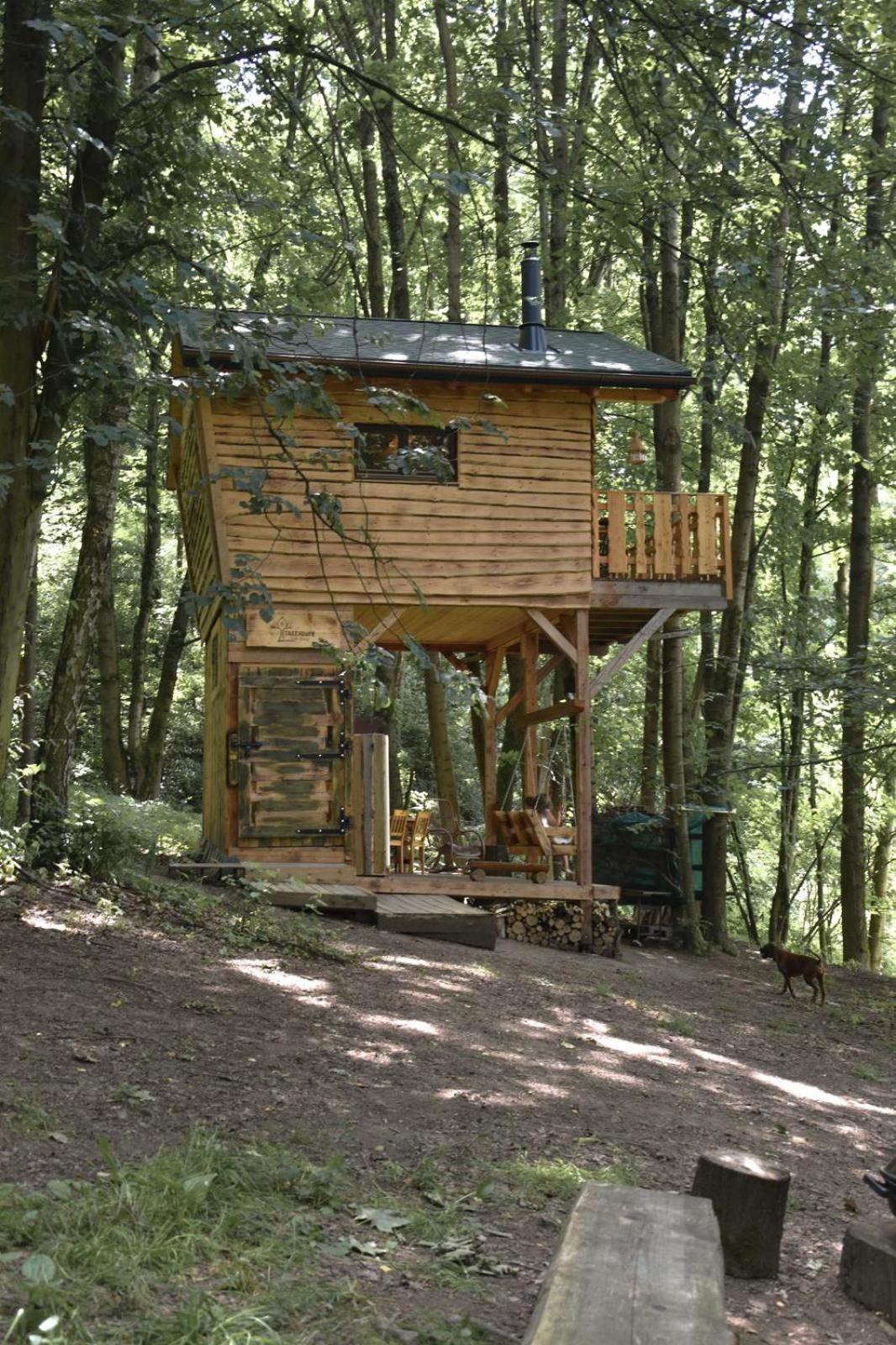 Treehouse Велке Лосіни Екстер'єр фото