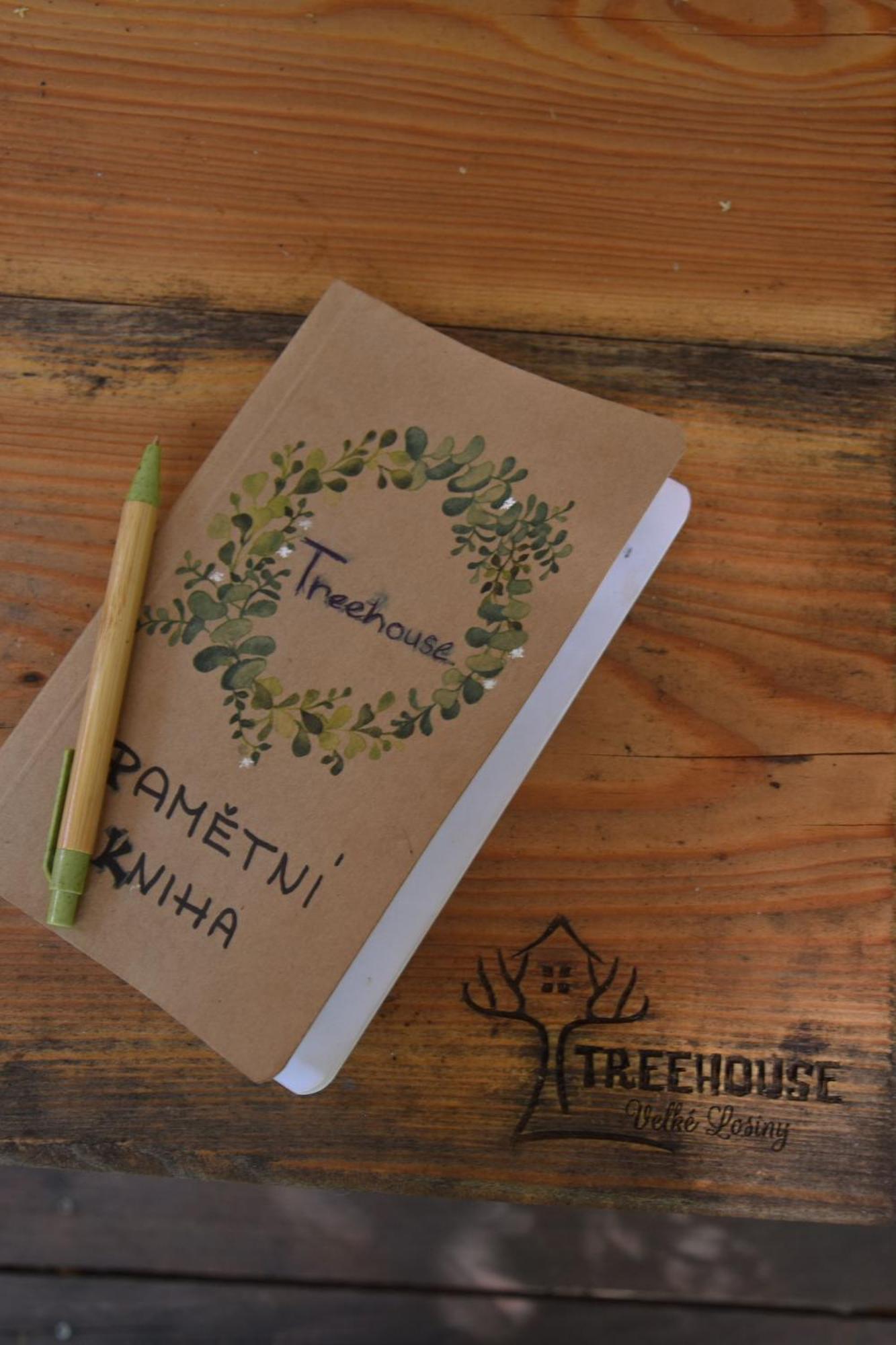 Treehouse Велке Лосіни Екстер'єр фото